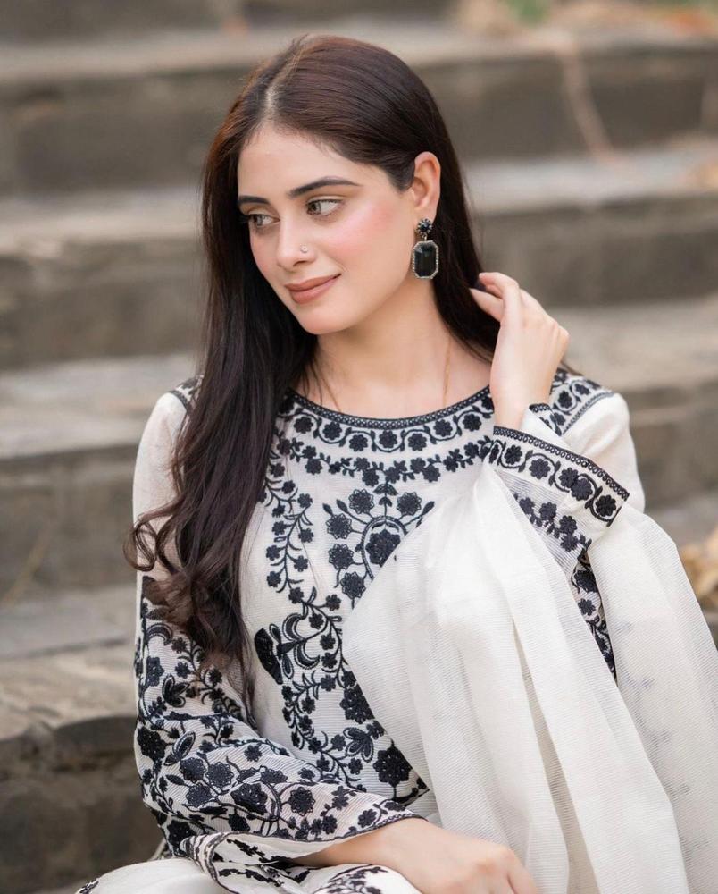 3-Piece Women's Stitched Suit